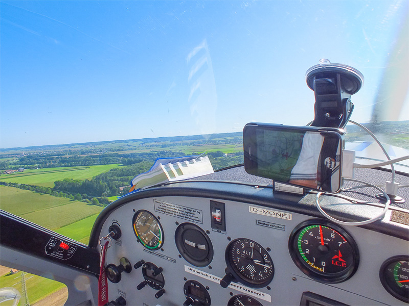 Rundflug-mit-dem-Flugzeug-15-Minuten