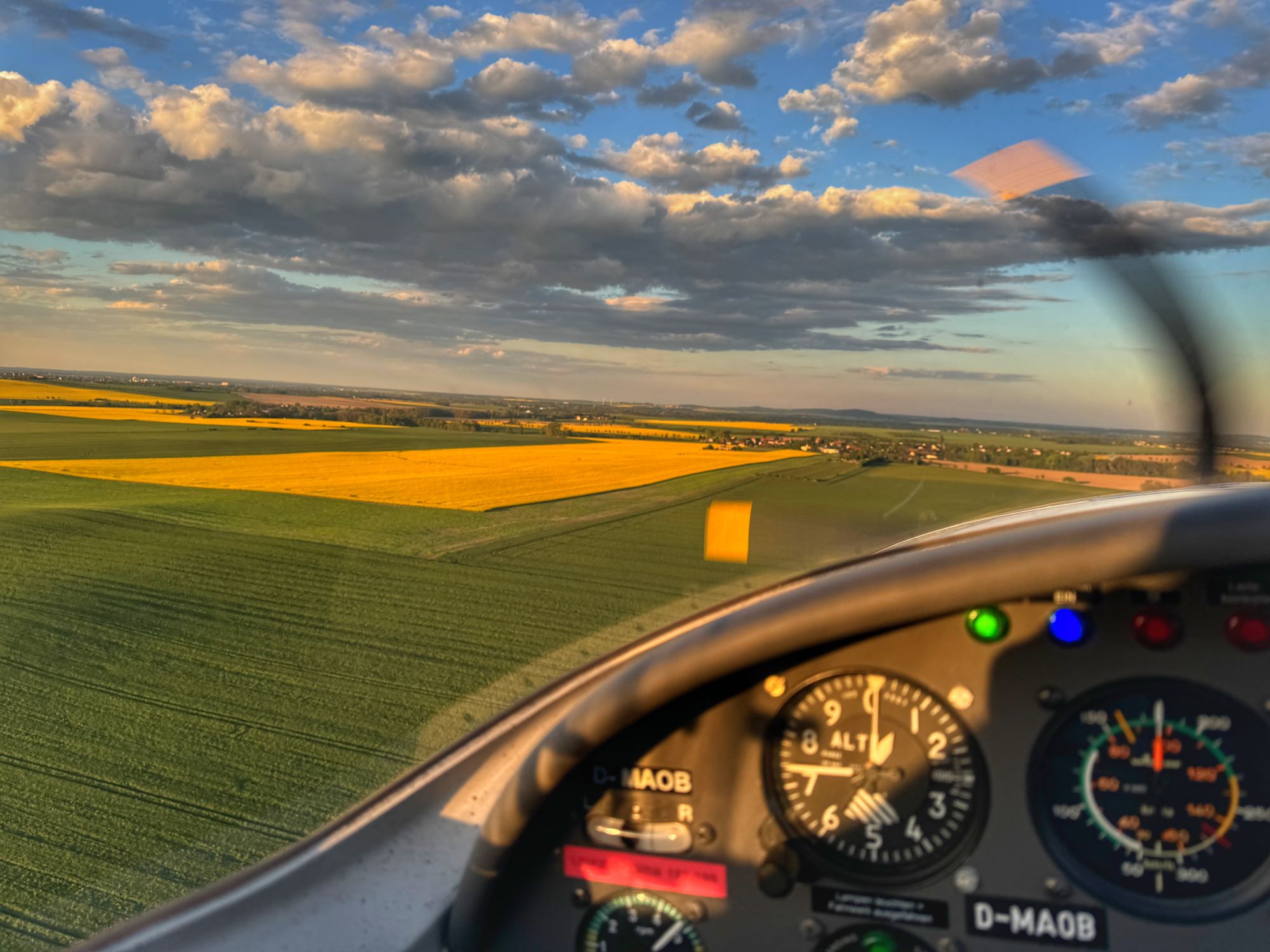 Rundflug mit dem Flugzeug 15 Minuten ab Flugplatz Taucha