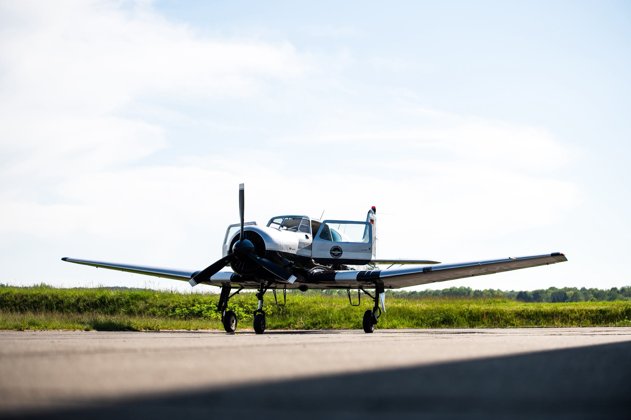 Rundflug mit der legendären Yakovlev Yak-18T über Leipzig ab Flugplatz Taucha