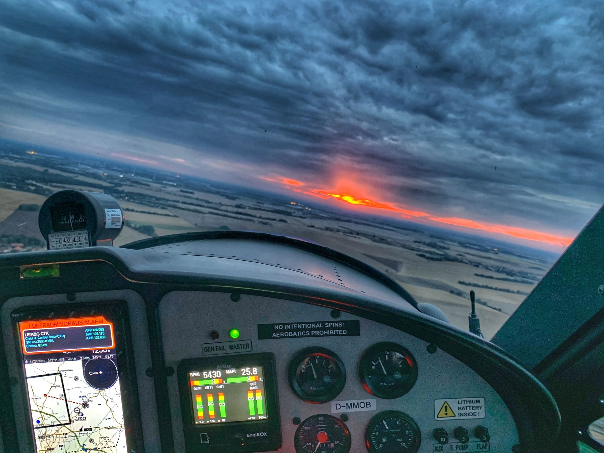 Rundflug mit dem Flugzeug 15 Minuten ab Flugplatz Taucha